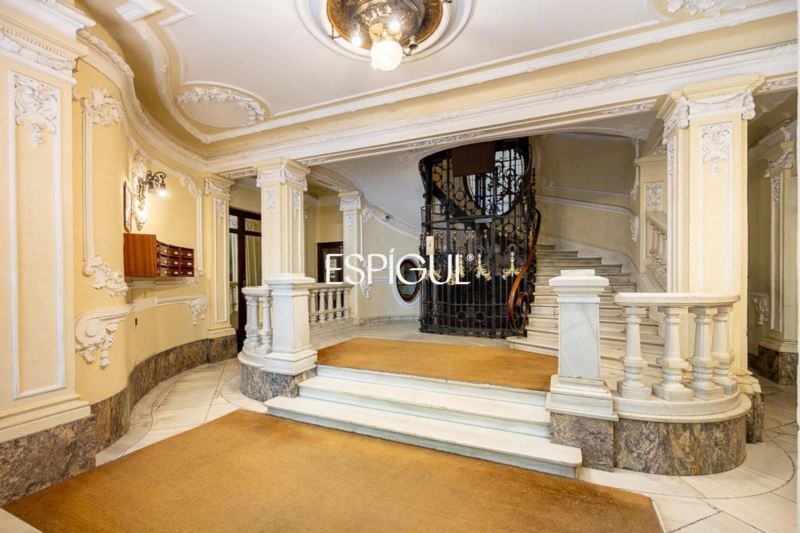 4 slaapkamer Flat te koop in Madrid stad - € 7.200.000 (Ref: 10016250)