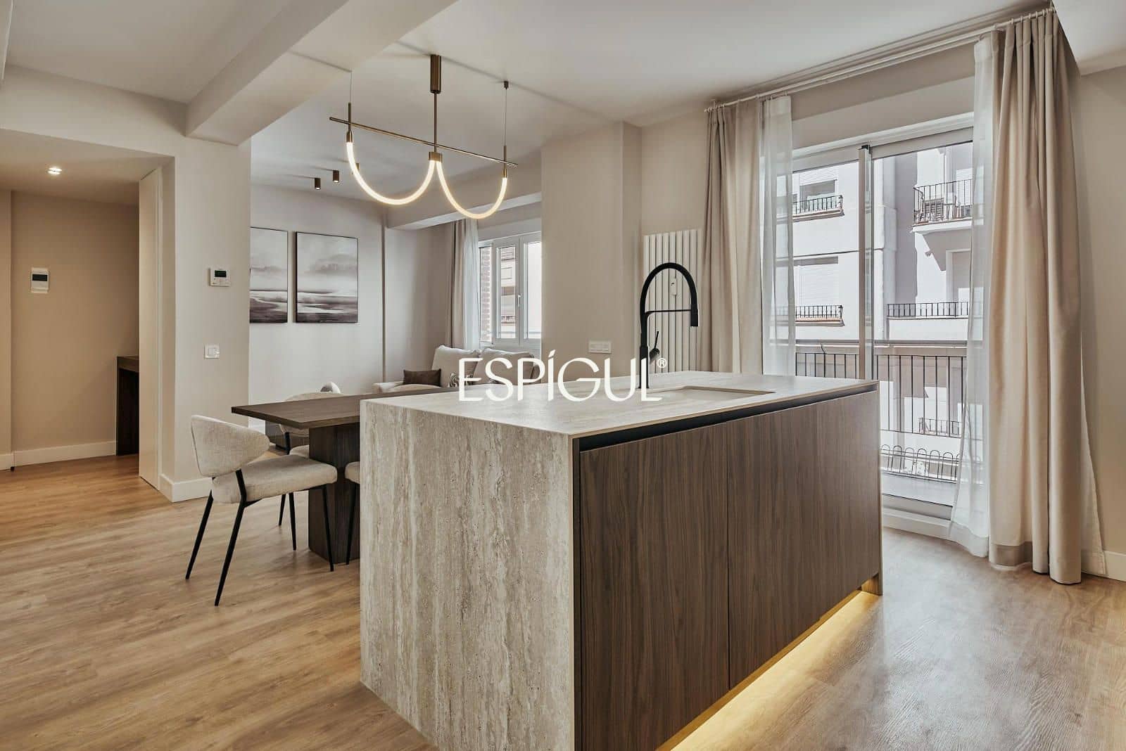 3 slaapkamer Flat te koop in Madrid stad met garage - € 1.809.000 (Ref: 10016253)