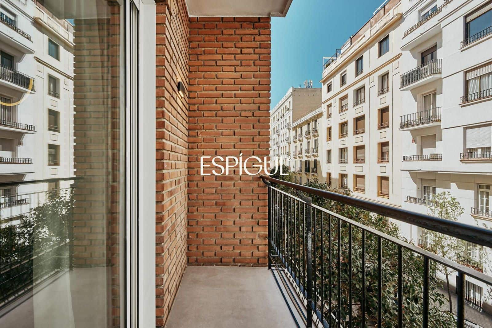 3 slaapkamer Flat te koop in Madrid stad met garage - € 1.809.000 (Ref: 10016253)