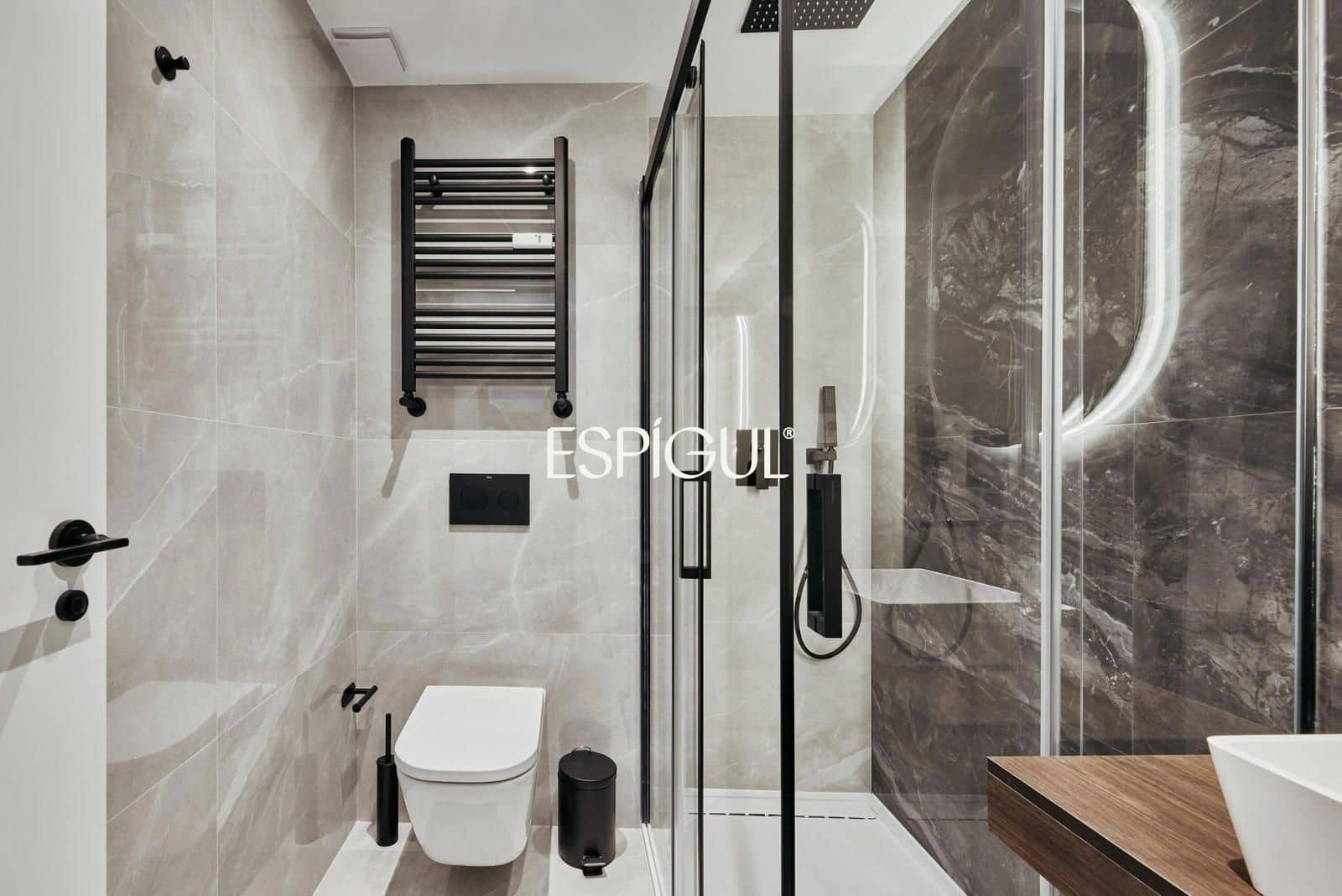 3 slaapkamer Flat te koop in Madrid stad met garage - € 1.809.000 (Ref: 10016253)