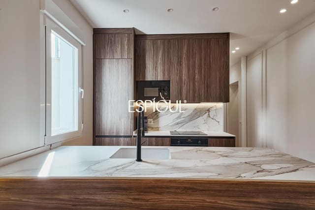 2 slaapkamer Flat te koop in Ibiza, Madrid stad - € 1.079.000 (Ref: 10016255)