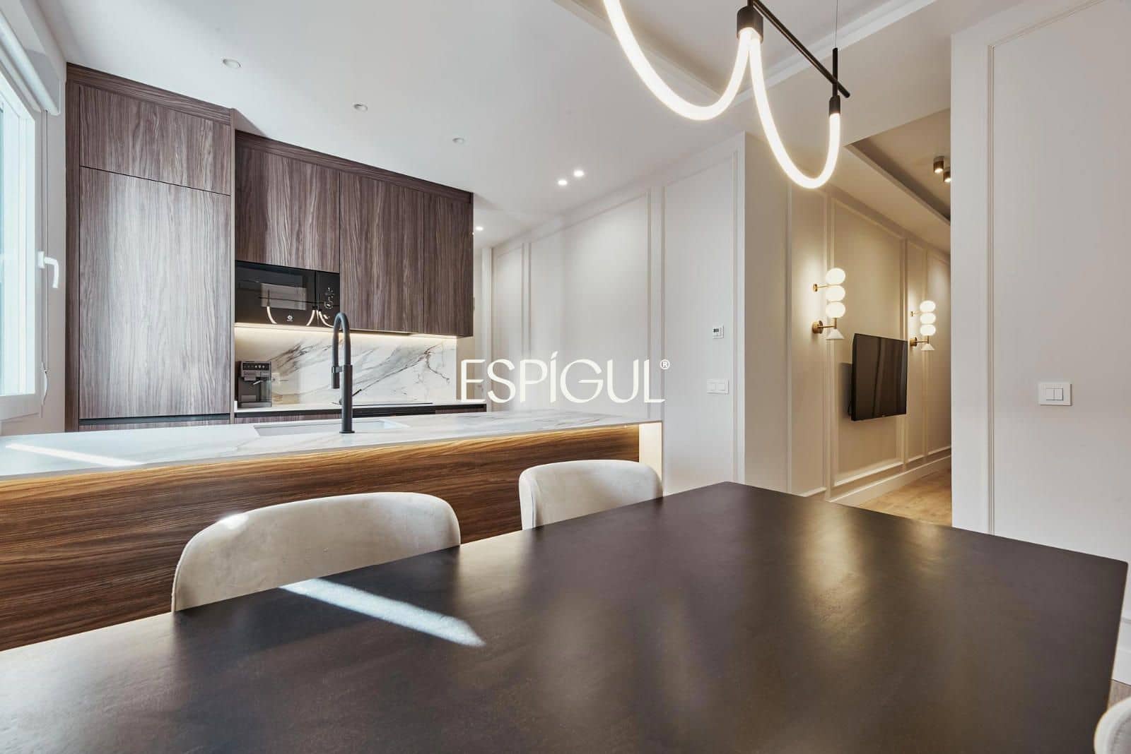 2 slaapkamer Flat te koop in Madrid stad - € 1.079.000 (Ref: 10016255)
