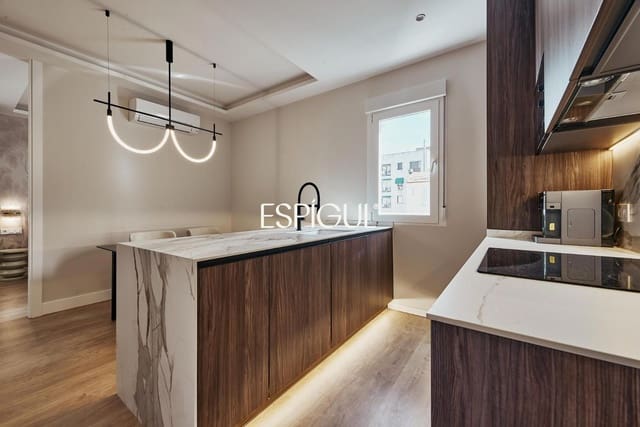 2 slaapkamer Flat te koop in Ibiza, Madrid stad - € 1.079.000 (Ref: 10016255)