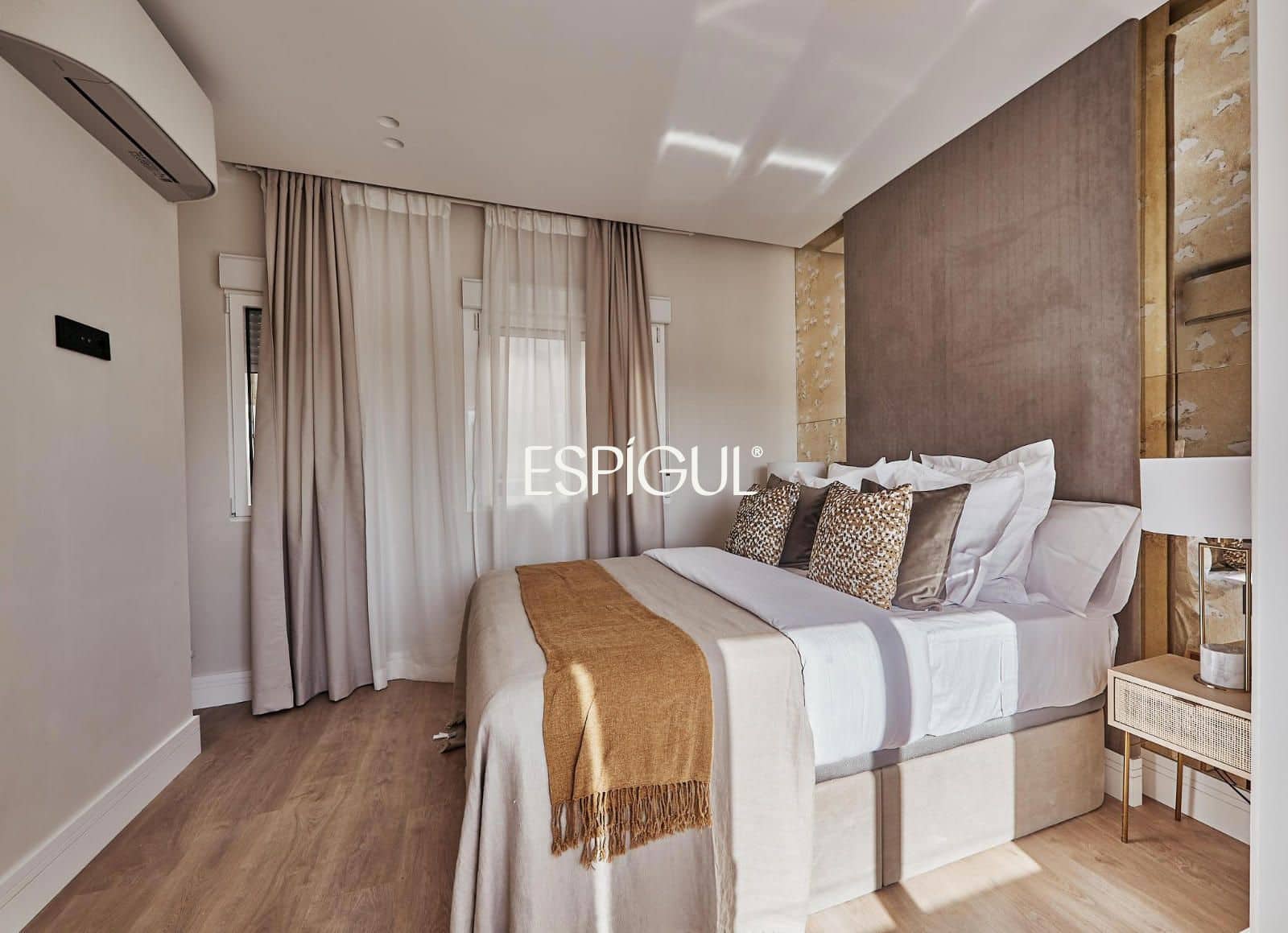 Piso de 3 habitaciones en Madrid ciudad en venta - 1.459.000 € (Ref: 10016257)