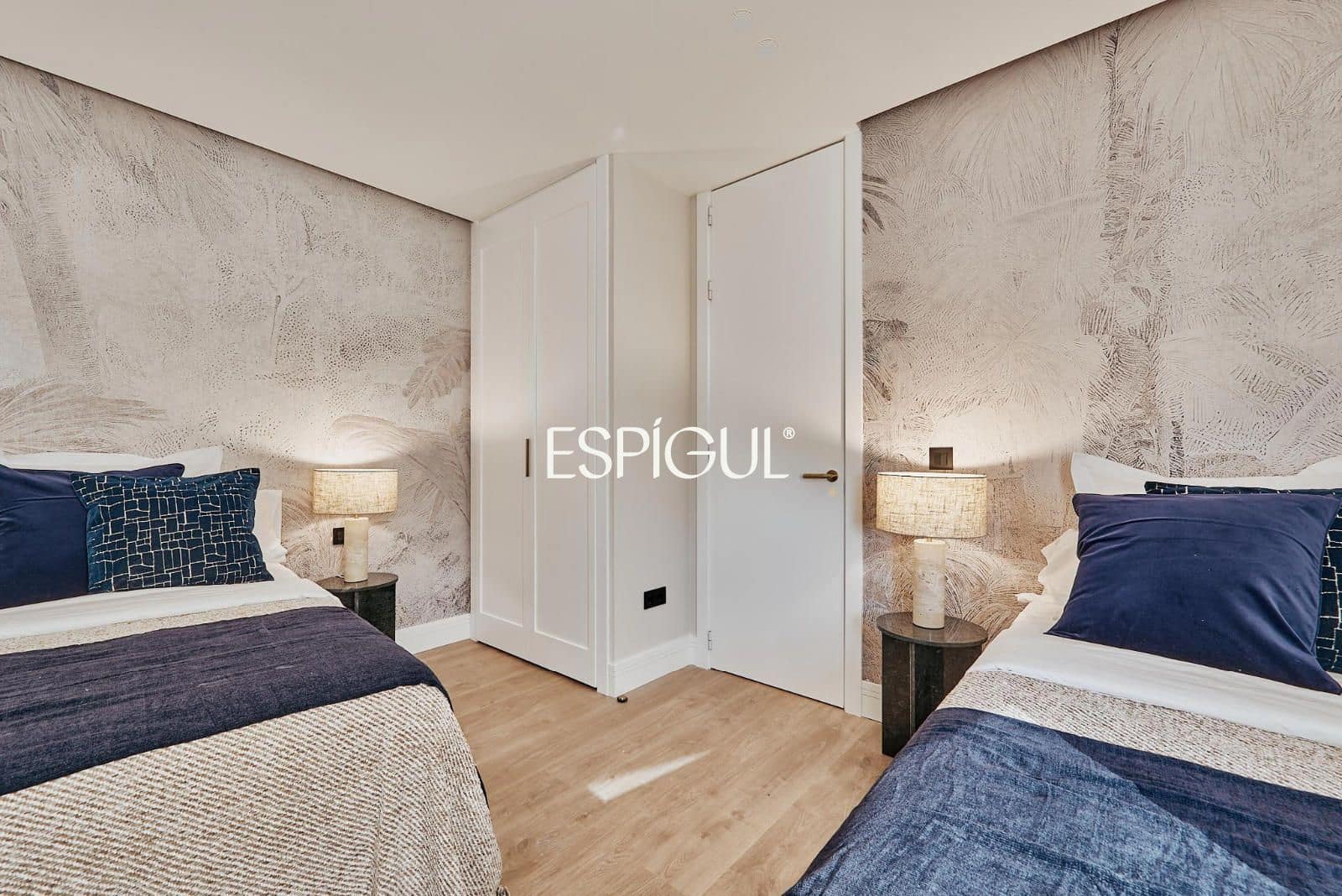 Piso de 3 habitaciones en Madrid ciudad en venta - 1.459.000 € (Ref: 10016257)