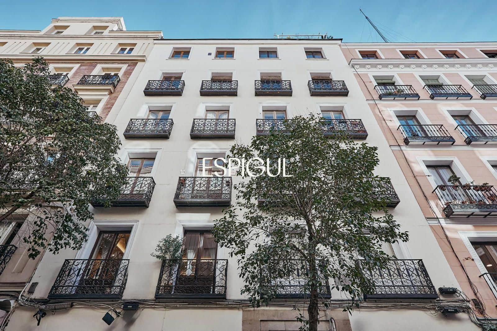 Piso de 3 habitaciones en Madrid ciudad en venta - 1.459.000 € (Ref: 10016257)