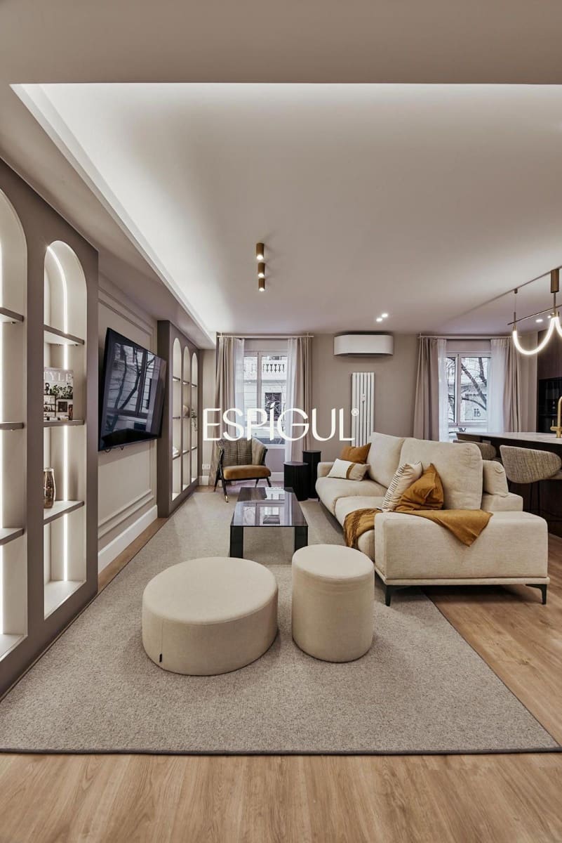 2 soveværelse Lejlighed til salg i Madrid by - € 1.859.000 (Ref: 10016258)