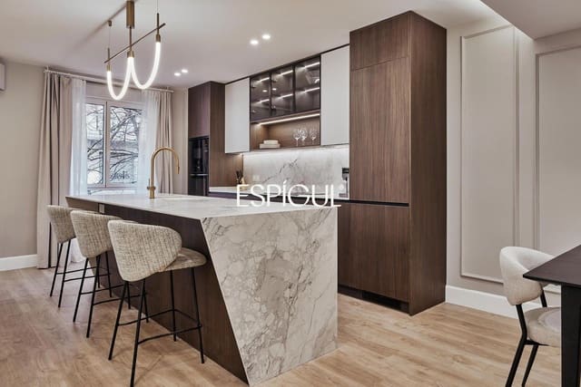 2 soveværelse Lejlighed til salg i Recoletos, Madrid by - € 1.859.000 (Ref: 10016258)