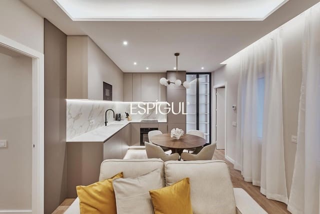2 soveværelse Lejlighed til salg i Castellana, Madrid by - € 1.199.000 (Ref: 10016260)