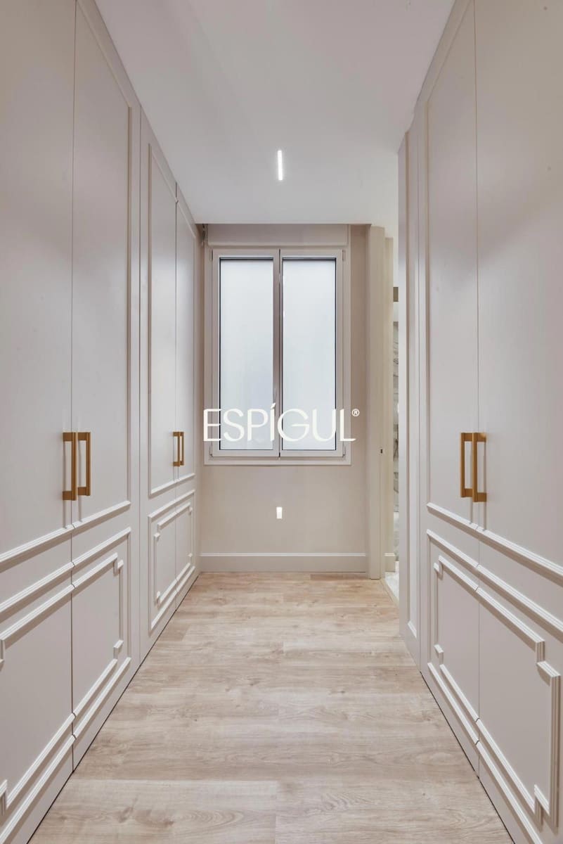 4 slaapkamer Flat te koop in Madrid stad - € 6.559.000 (Ref: 10016261)