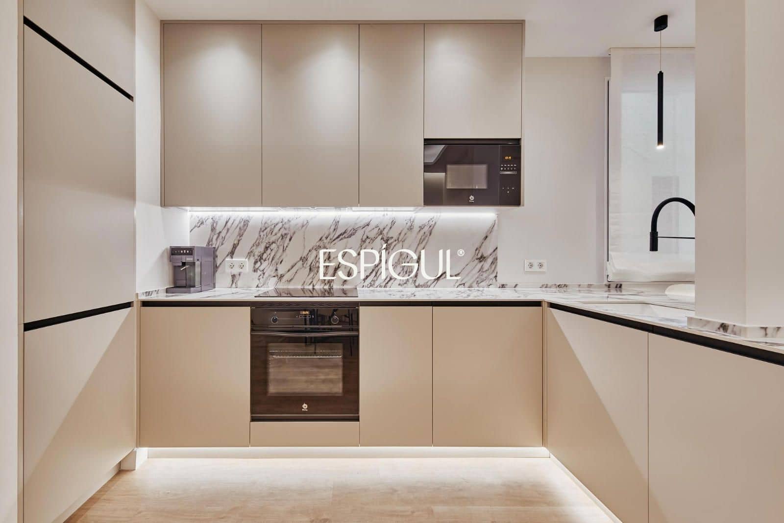 2 sypialnia Mieszkanie na sprzedaż w Miasto Madryt z garażem - 1 099 000 € (Ref: 10016262)