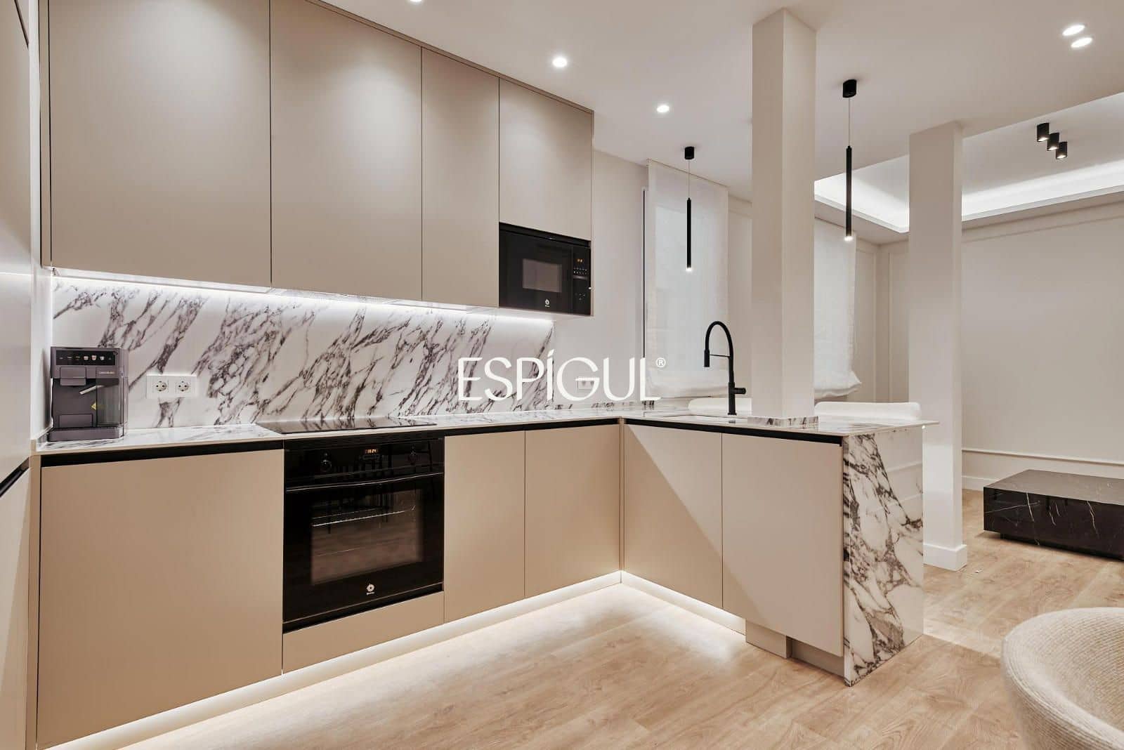 2 sypialnia Mieszkanie na sprzedaż w Miasto Madryt z garażem - 1 099 000 € (Ref: 10016262)