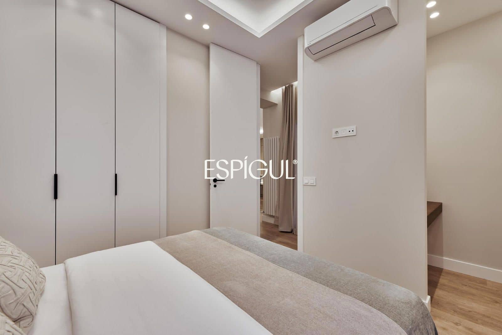 3 slaapkamer Flat te koop in Madrid stad - € 1.589.000 (Ref: 10016263)