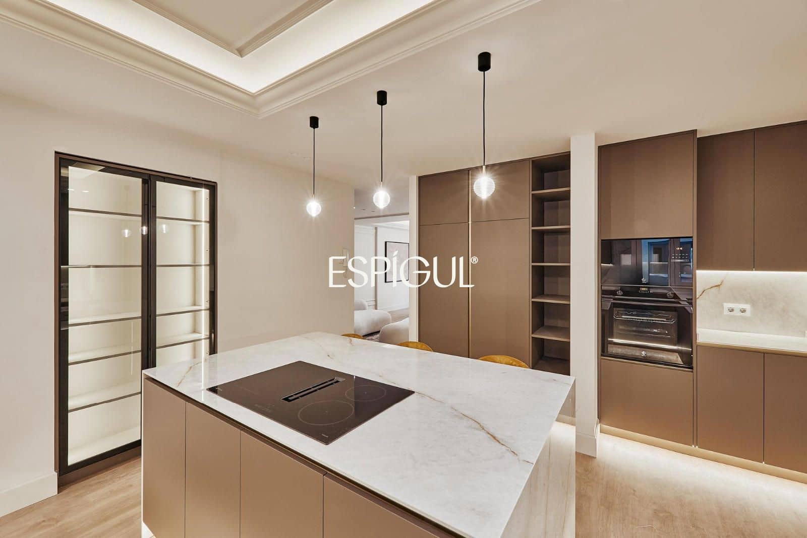 Piso de 5 habitaciones en Madrid ciudad en venta - 3.499.000 € (Ref: 10016264)