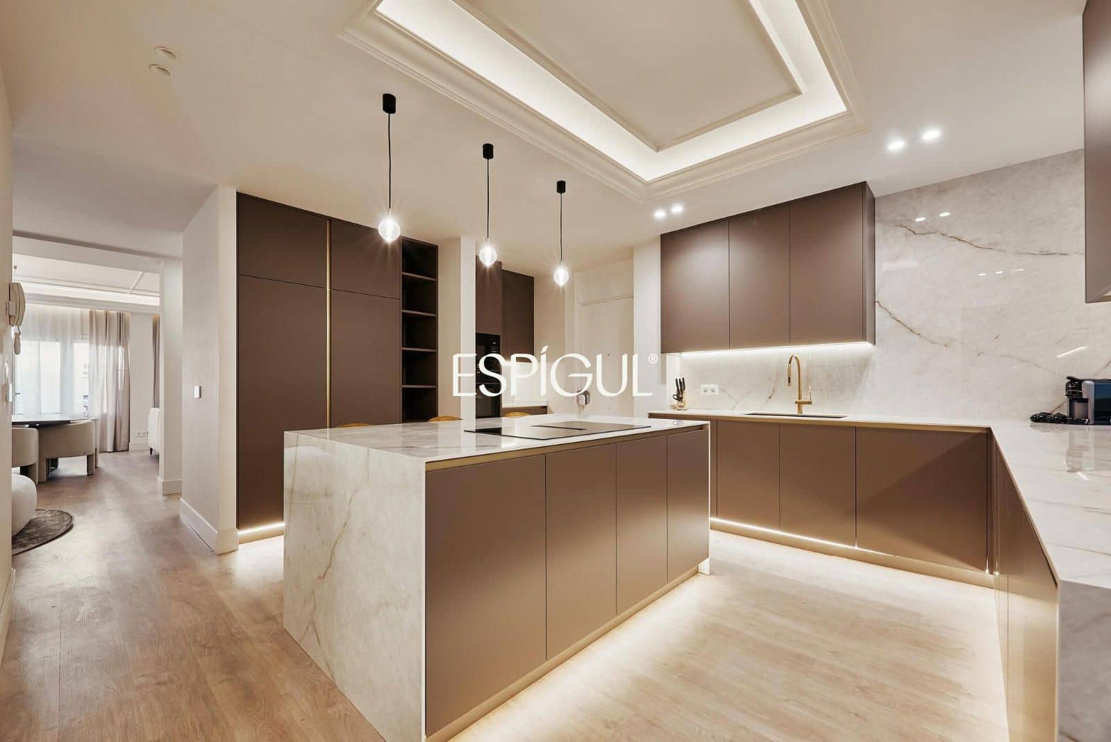 Piso de 5 habitaciones en Madrid ciudad en venta - 3.499.000 € (Ref: 10016264)