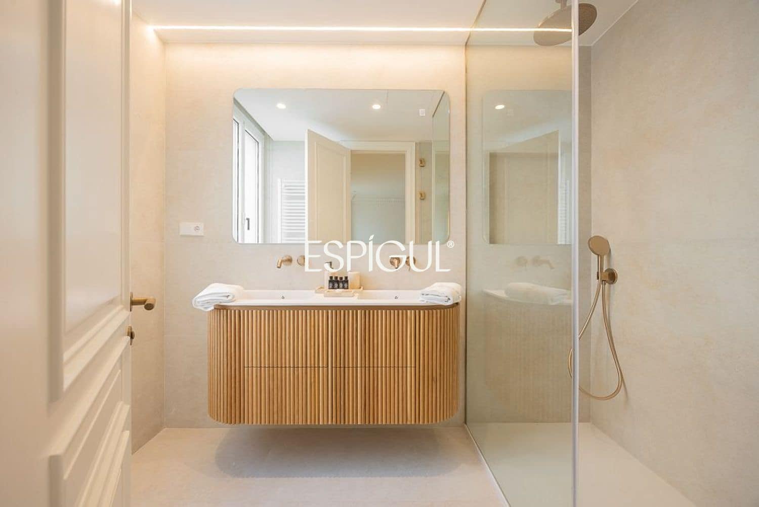 Piso de 4 habitaciones en Madrid ciudad en venta - 3.800.000 € (Ref: 10016268)