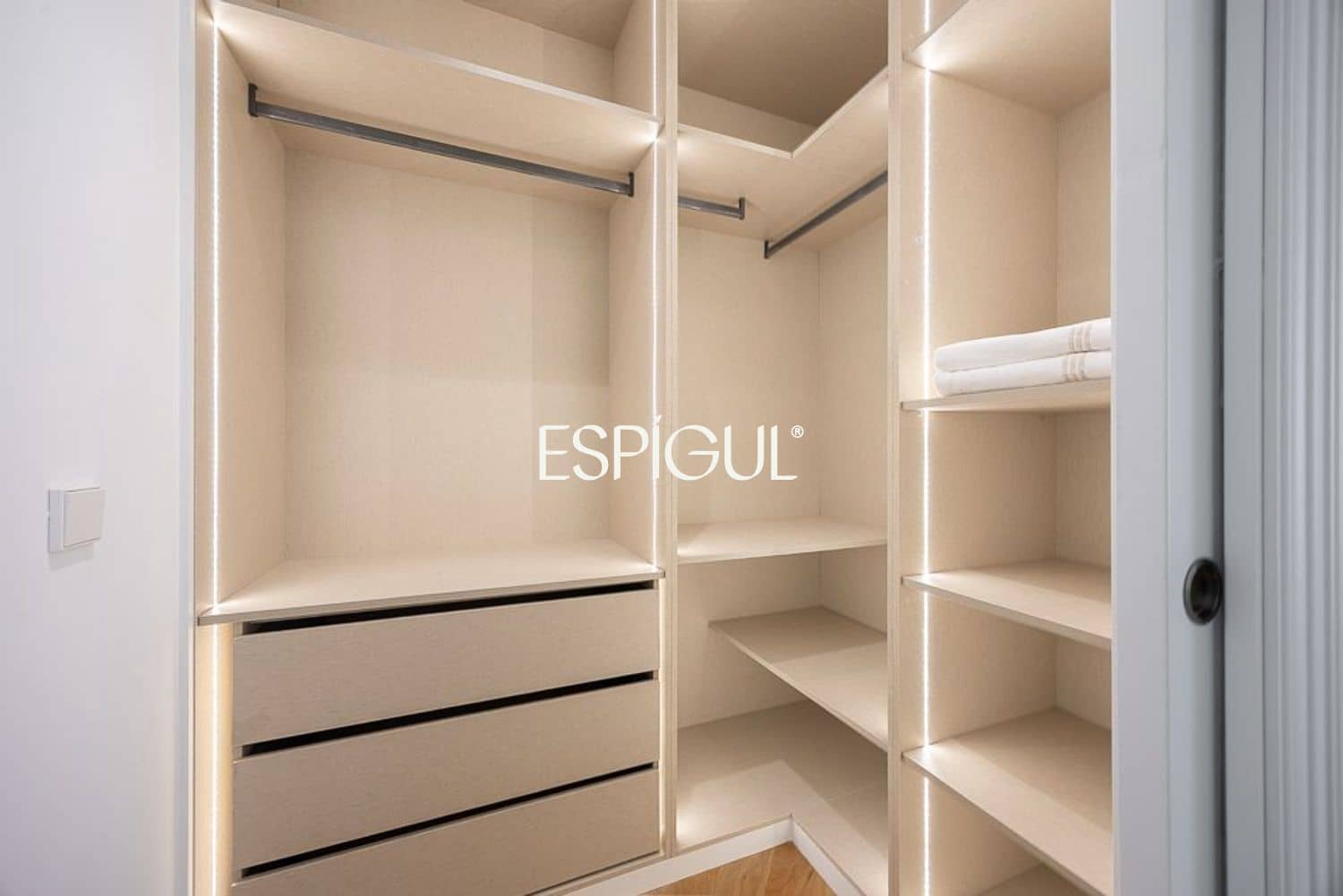 Piso de 4 habitaciones en Madrid ciudad en venta - 3.800.000 € (Ref: 10016268)