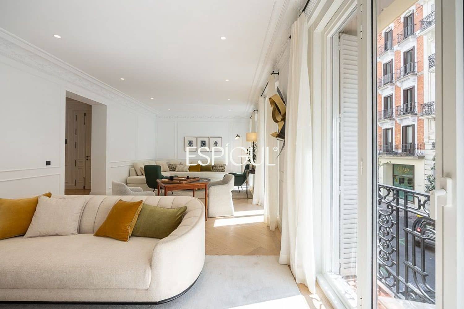 3 slaapkamer Flat te koop in Madrid stad - € 8.100.000 (Ref: 10016269)