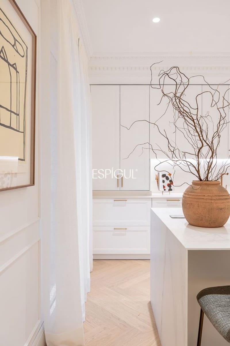 3 slaapkamer Flat te koop in Madrid stad - € 8.100.000 (Ref: 10016269)