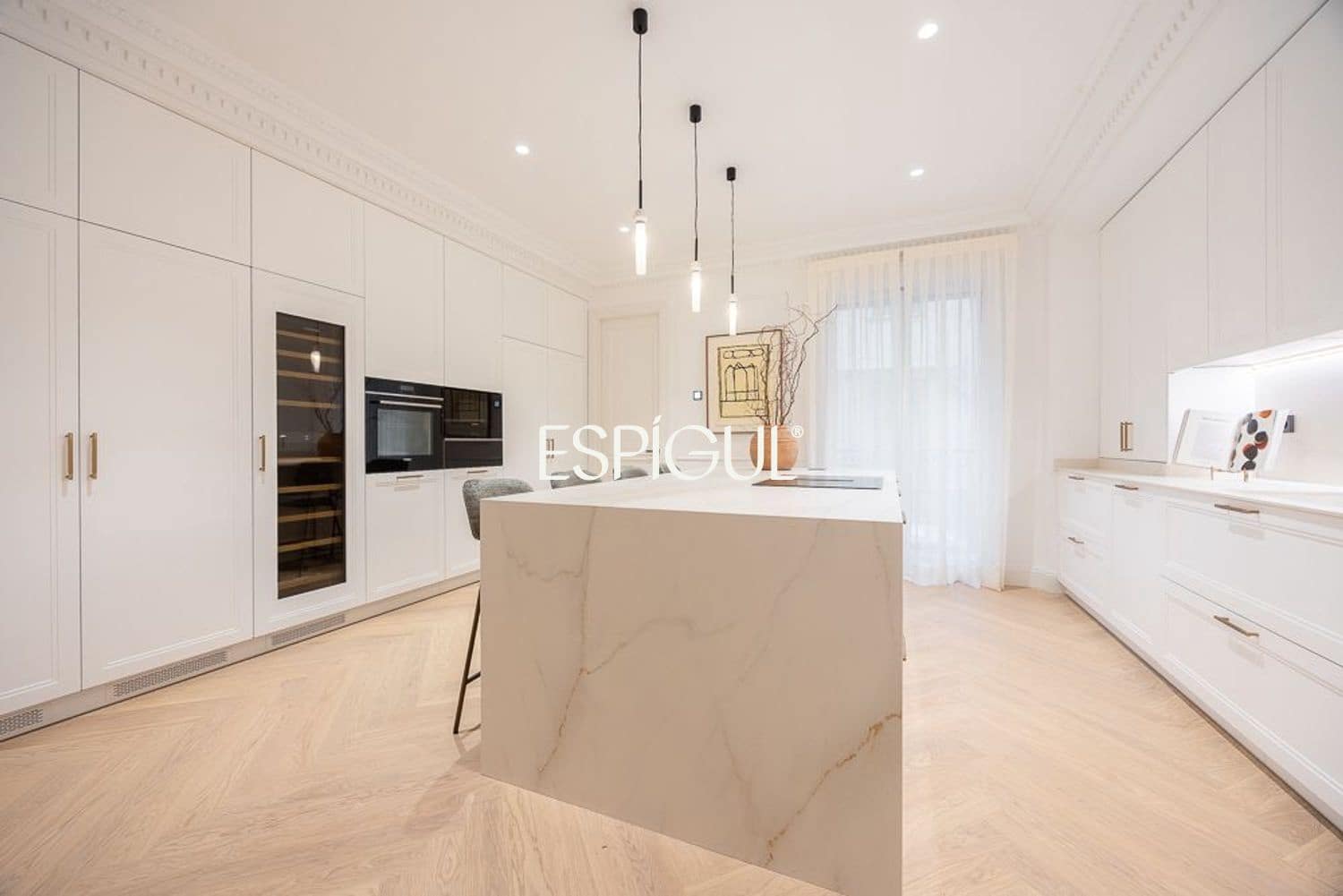 3 slaapkamer Flat te koop in Madrid stad - € 8.100.000 (Ref: 10016269)