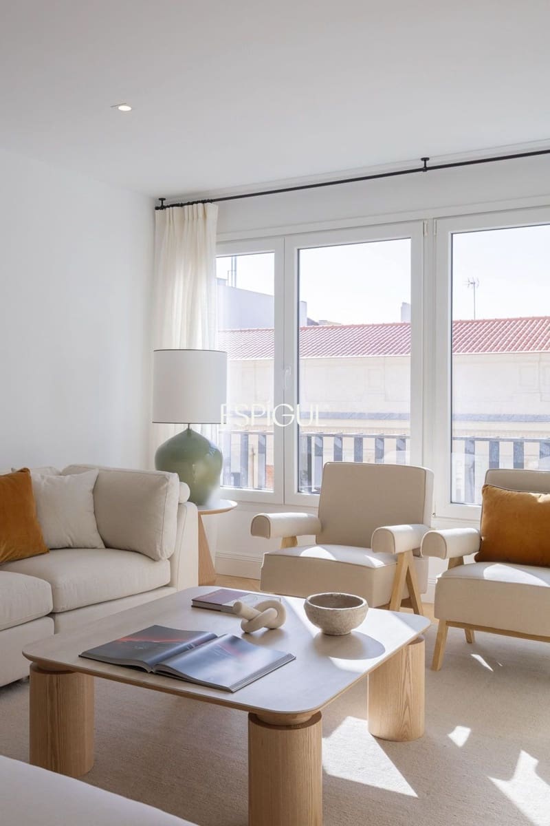 3 bedroom Flat for sale in Madrid city with garage - € 3,200,000 (Ref: 10016270)