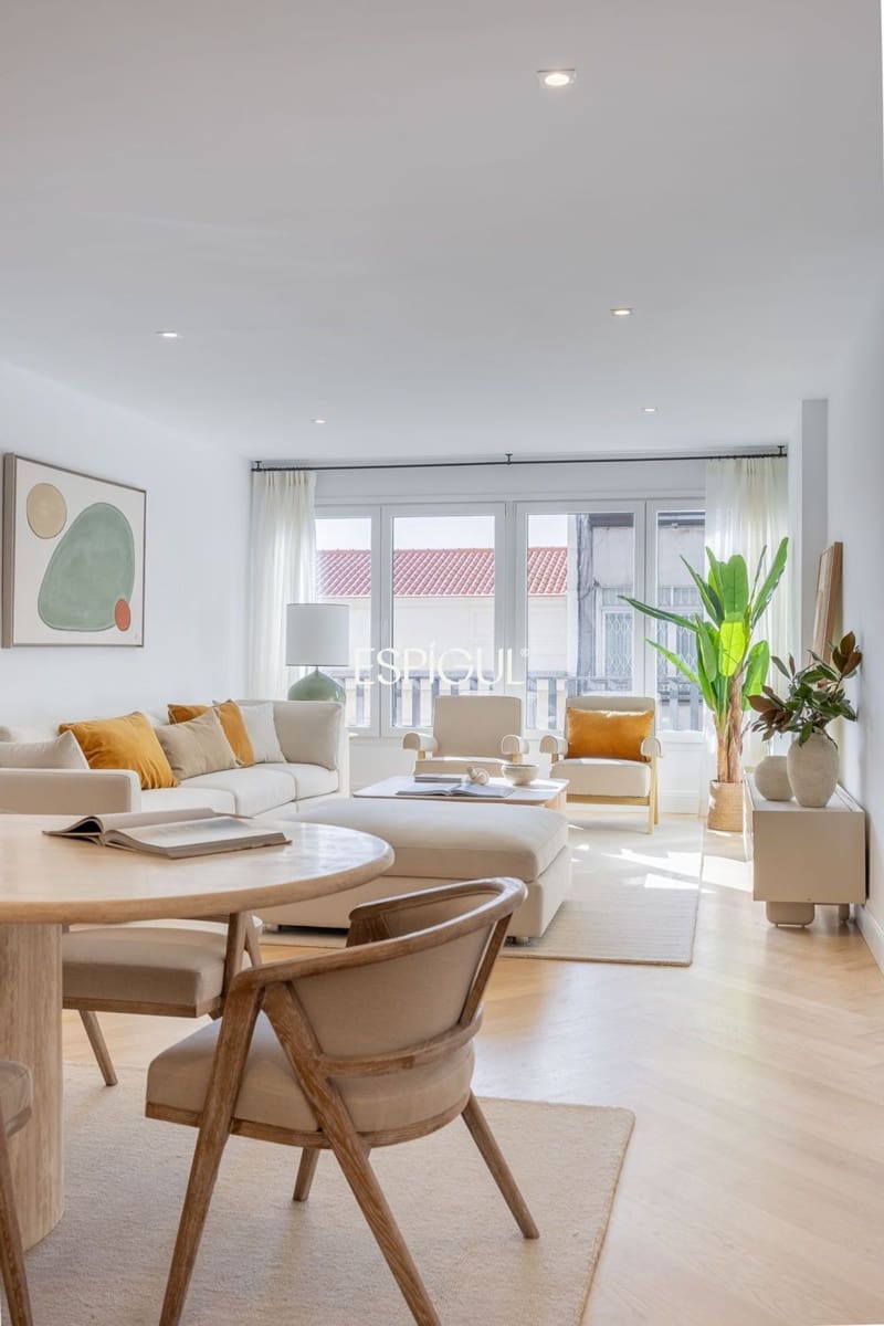 3 bedroom Flat for sale in Madrid city with garage - € 3,200,000 (Ref: 10016270)