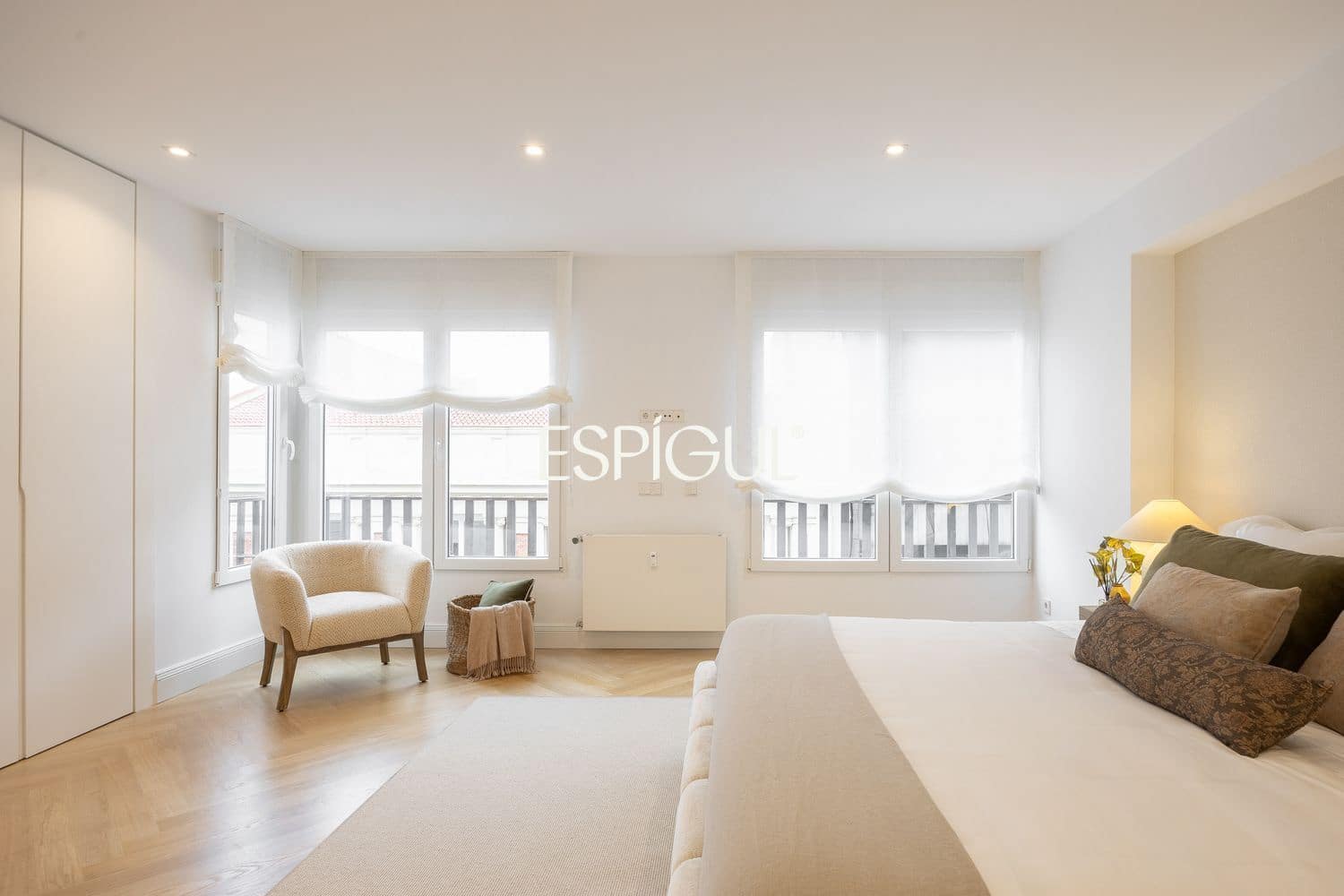 3 bedroom Flat for sale in Madrid city with garage - € 3,200,000 (Ref: 10016270)