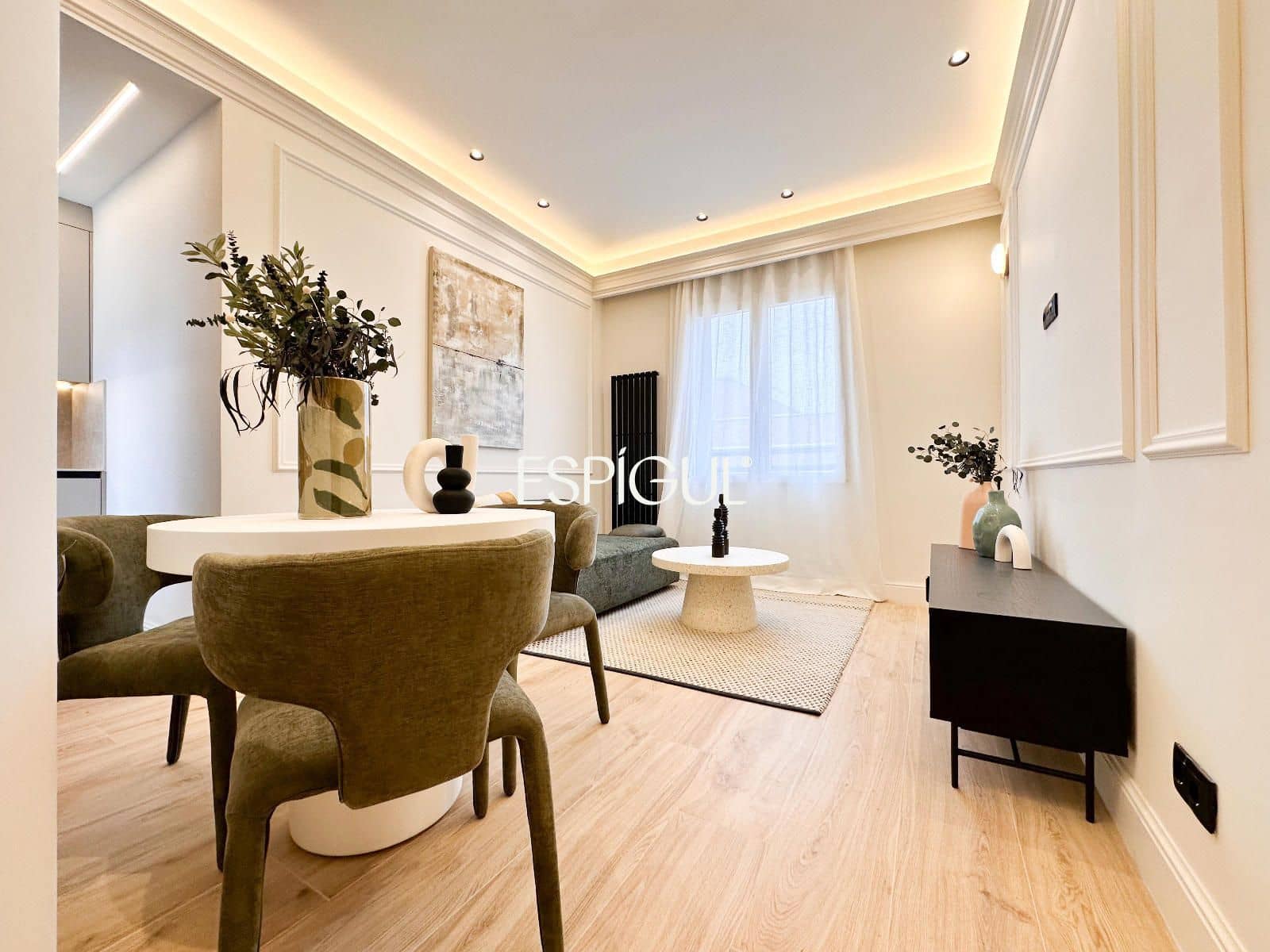 2 bedroom Flat for sale in Madrid city - € 835,000 (Ref: 10016272)