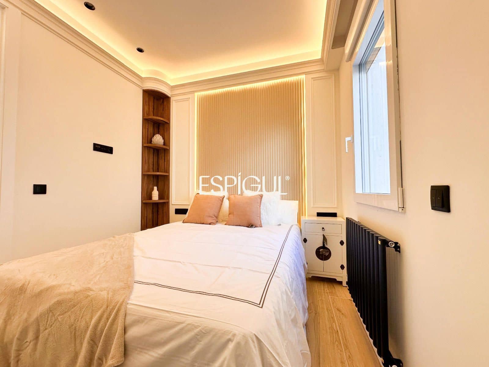 2 bedroom Flat for sale in Madrid city - € 835,000 (Ref: 10016272)
