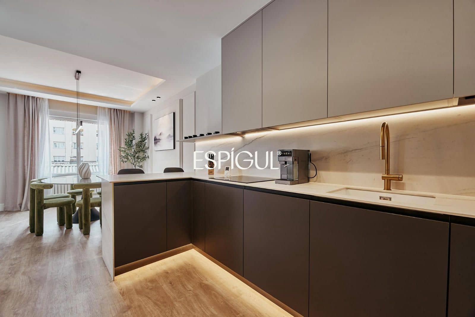 3 makuuhuone Asunto myytävänä paikassa Madrid kaupunki - 1 279 000 € (Ref: 10016273)