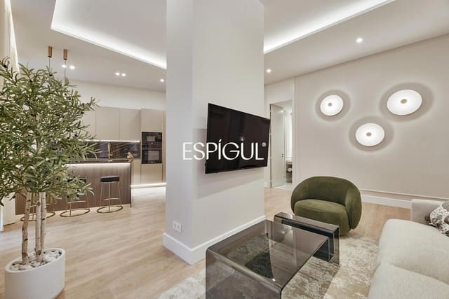 Piso de 3 habitaciones en Universidad, Madrid ciudad en venta - 1.269.000 € (Ref: 10016274)