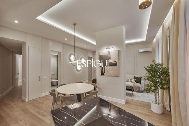 Piso de 3 habitaciones en Universidad, Madrid ciudad en venta - 1.269.000 € (Ref: 10016274)