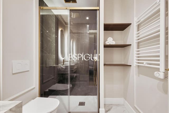Piso de 3 habitaciones en Universidad, Madrid ciudad en venta - 1.269.000 € (Ref: 10016274)
