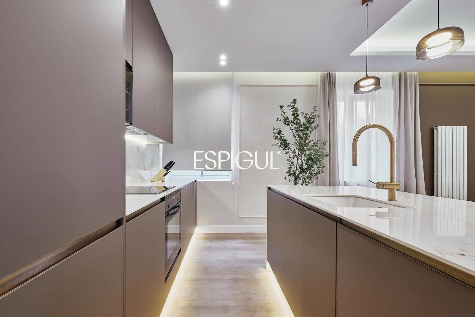 2 bedroom Flat for sale in Madrid city - € 1,609,000 (Ref: 10016276)