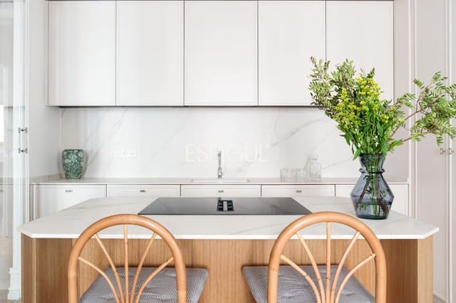 3 bedroom Flat for sale in Almagro, Madrid city - € 3,750,000 (Ref: 10016277)
