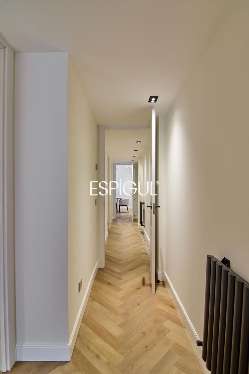 3 bedroom Penthouse for sale in Madrid city - € 2,450,000 (Ref: 10016278)