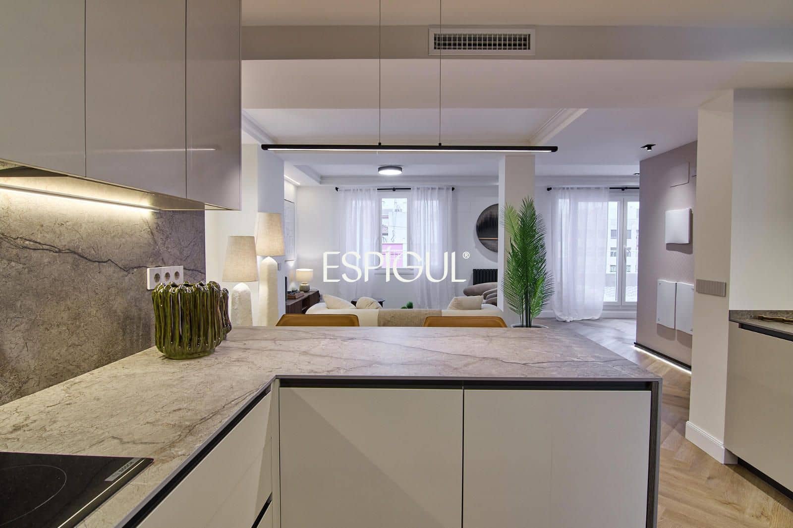 3 bedroom Penthouse for sale in Madrid city - € 2,450,000 (Ref: 10016278)