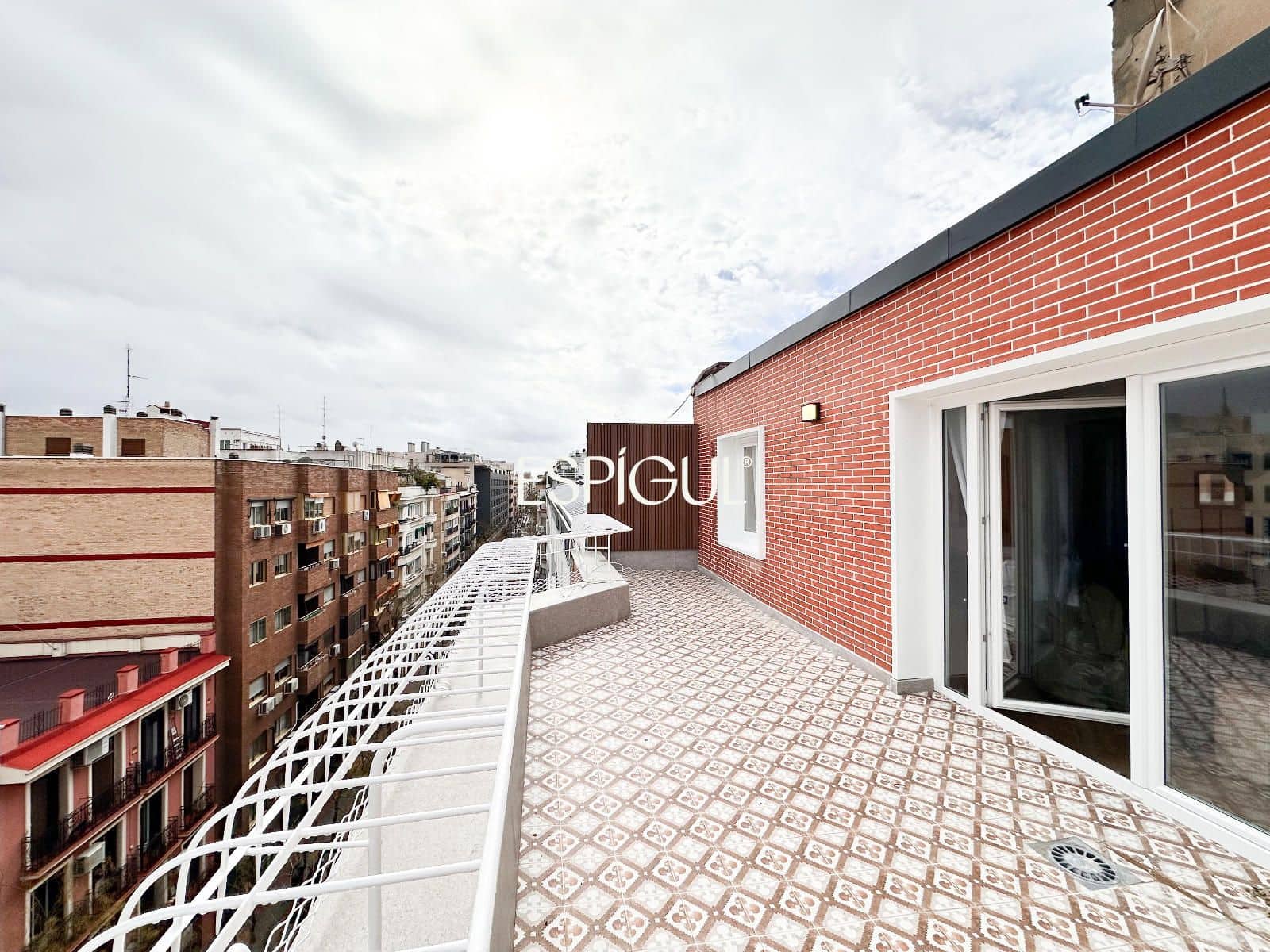 3 bedroom Penthouse for sale in Madrid city - € 2,450,000 (Ref: 10016278)