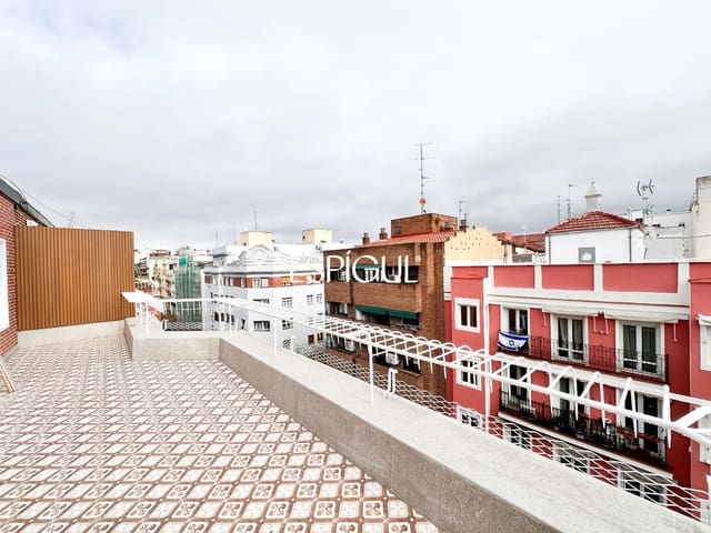 3 bedroom Penthouse for sale in Goya, Madrid city - € 2,450,000 (Ref: 10016278)