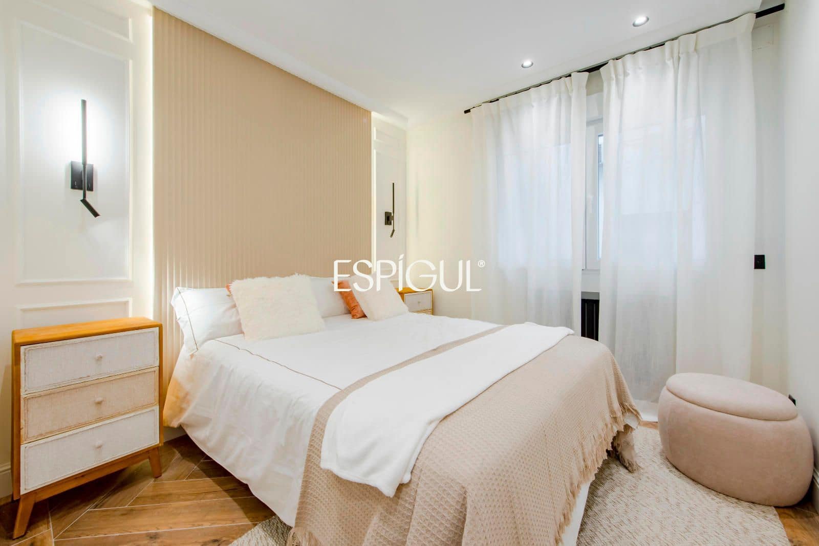 2 bedroom Flat for sale in Madrid city - € 1,225,000 (Ref: 10016279)
