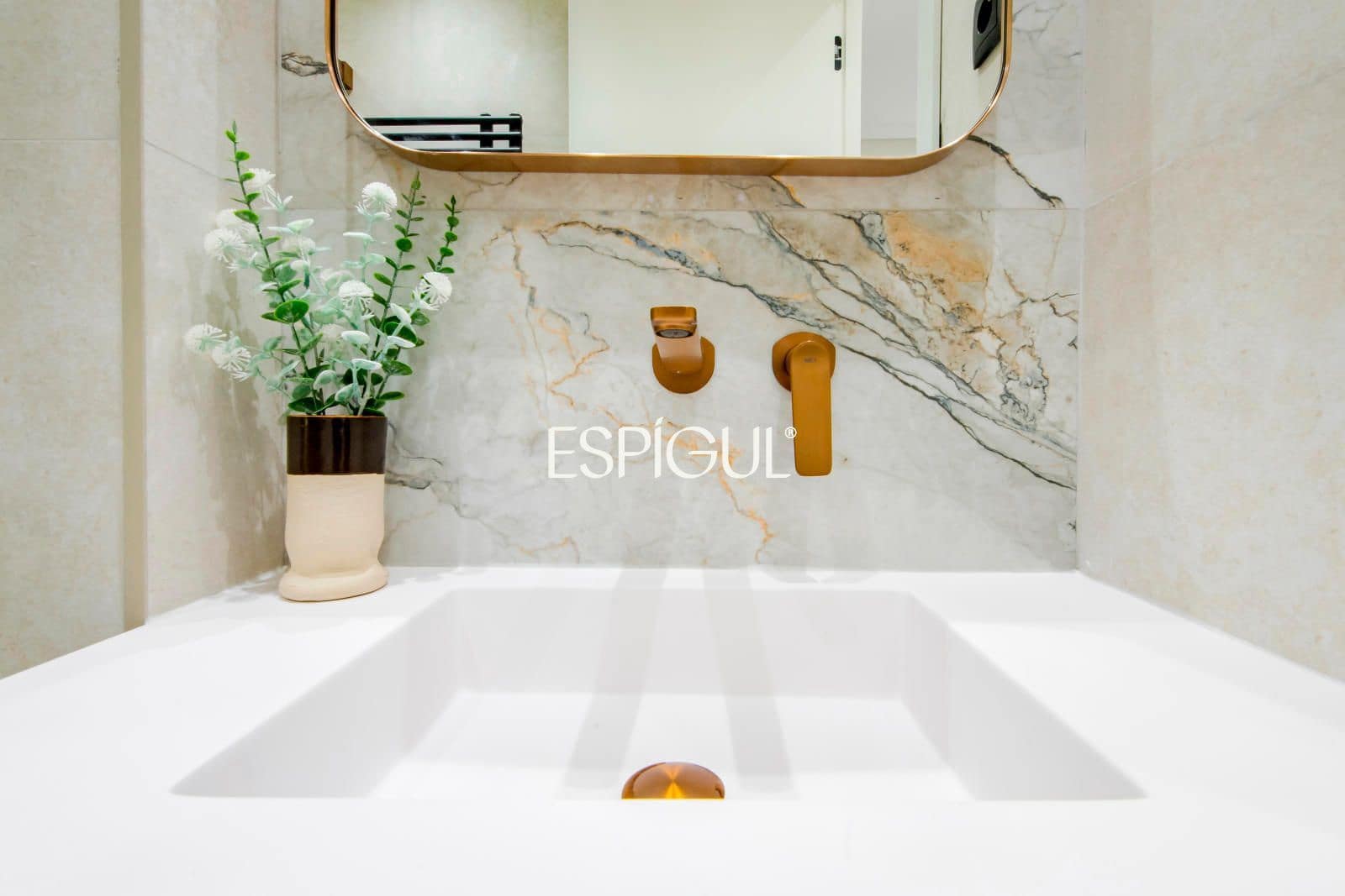 2 bedroom Flat for sale in Madrid city - € 1,225,000 (Ref: 10016279)