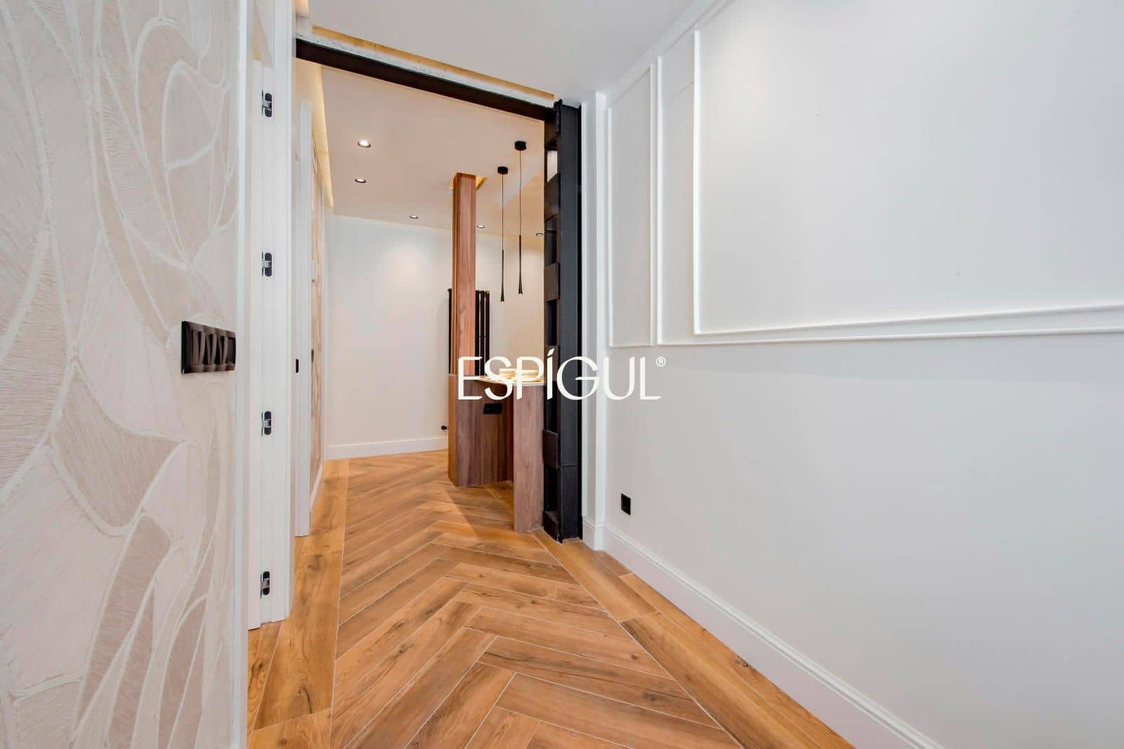 2 bedroom Flat for sale in Madrid city - € 1,225,000 (Ref: 10016279)