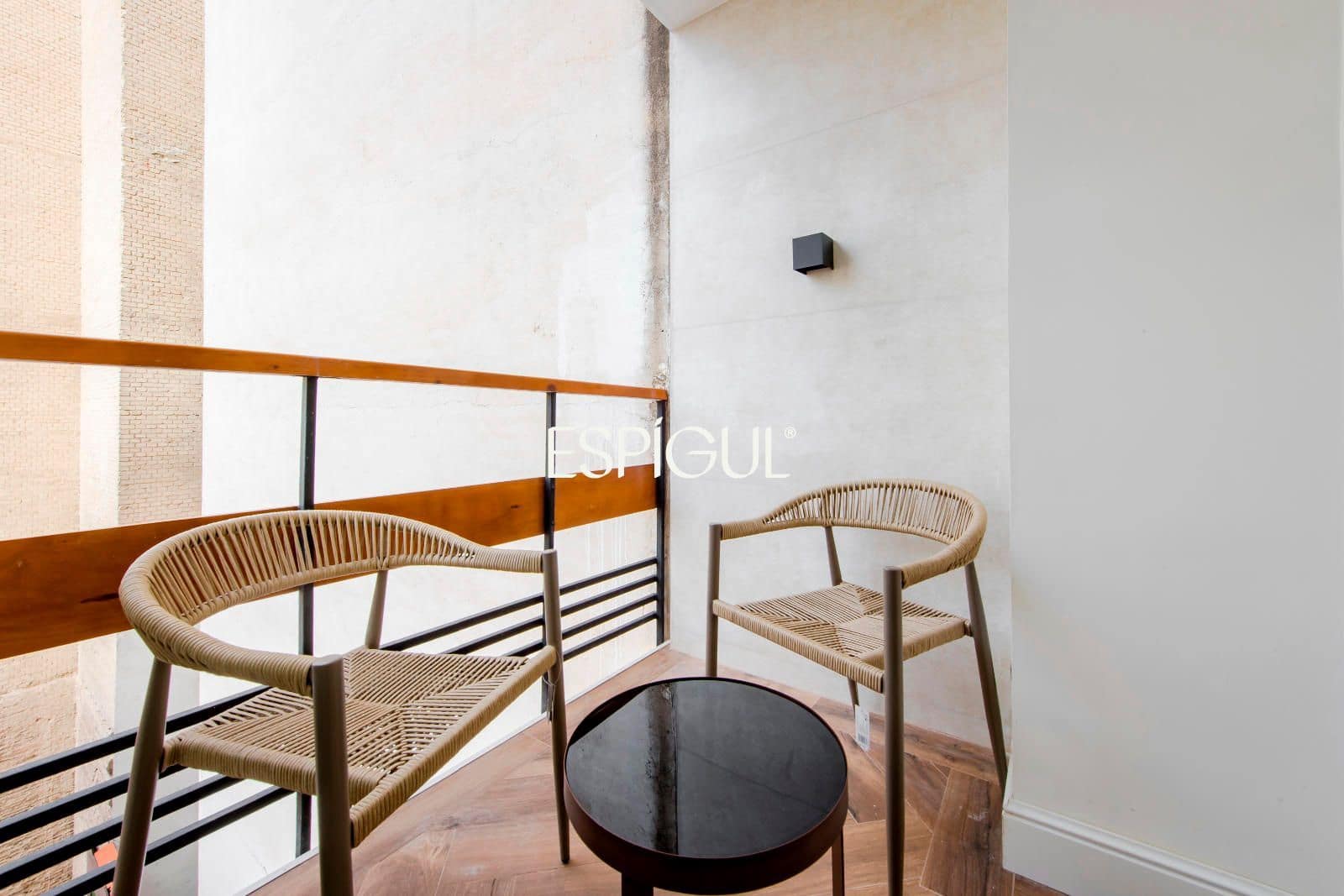 2 bedroom Flat for sale in Madrid city - € 1,225,000 (Ref: 10016279)