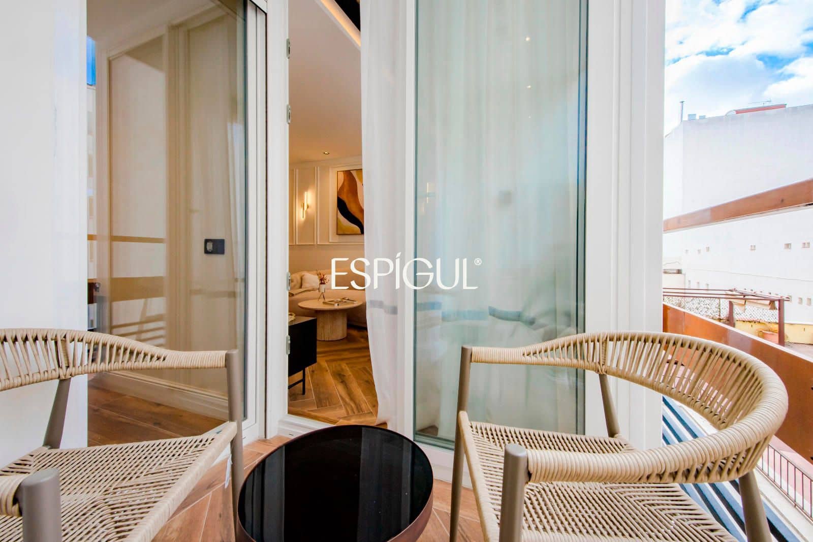 2 bedroom Flat for sale in Madrid city - € 1,225,000 (Ref: 10016279)