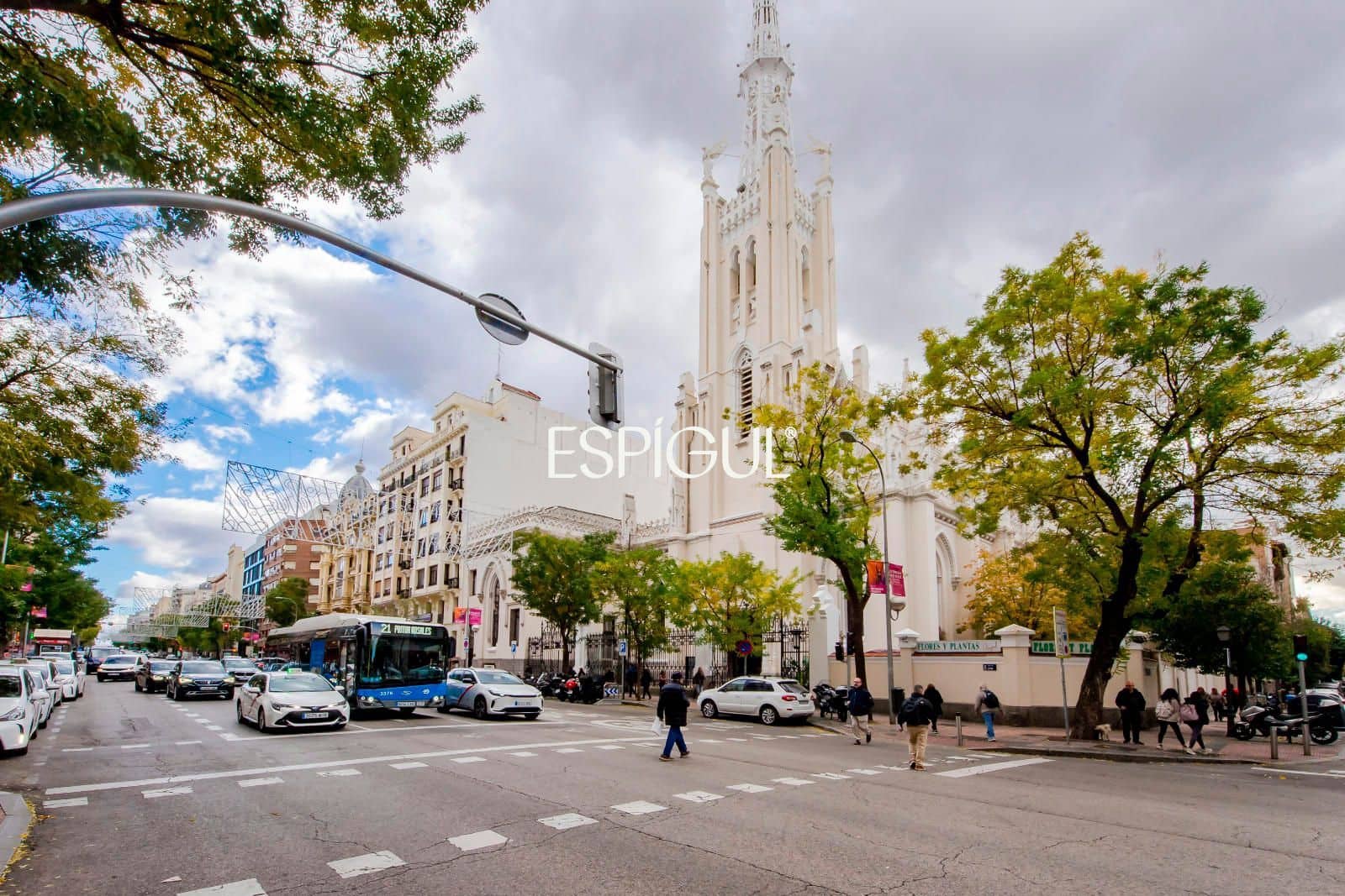 2 bedroom Flat for sale in Madrid city - € 1,225,000 (Ref: 10016279)