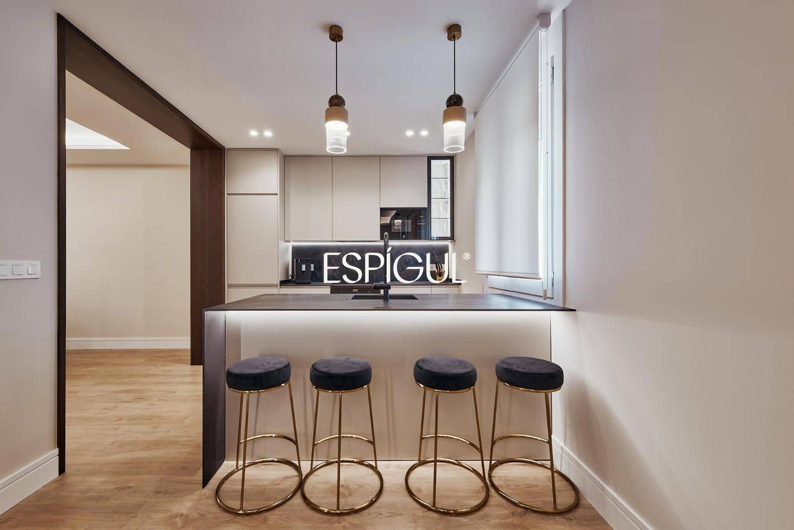 3 slaapkamer Flat te koop in Madrid stad - € 1.729.000 (Ref: 10016280)