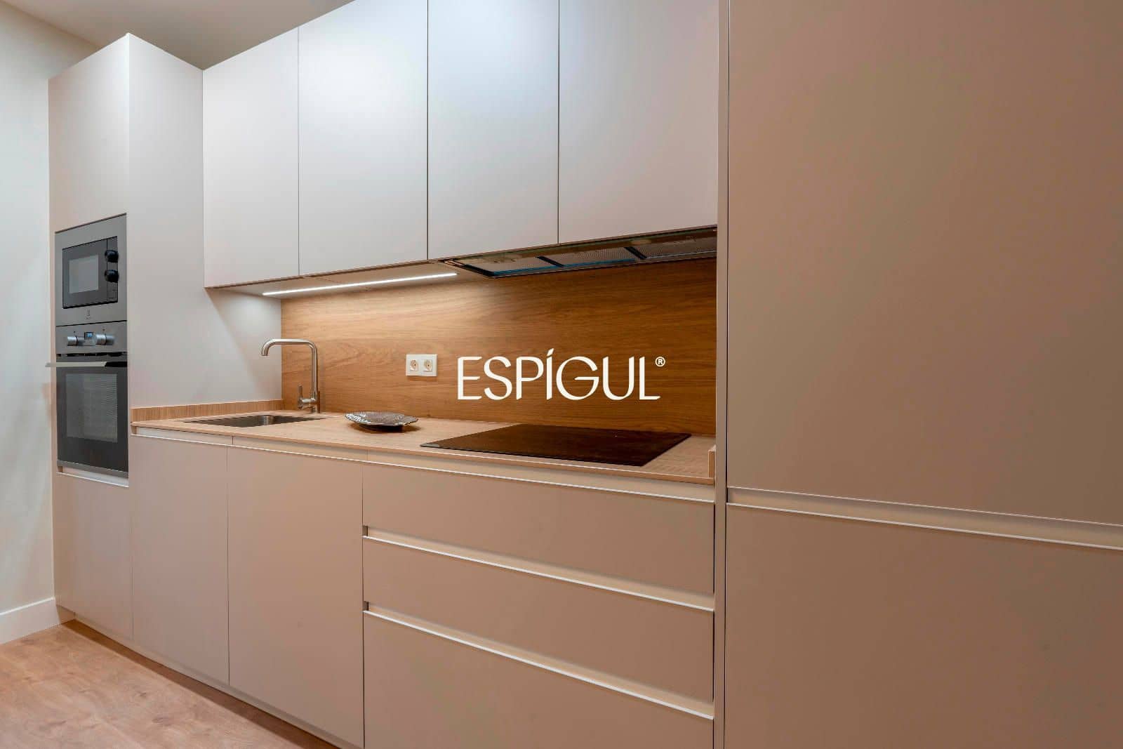 2 bedroom Flat for sale in Madrid city - € 1,175,000 (Ref: 10016281)