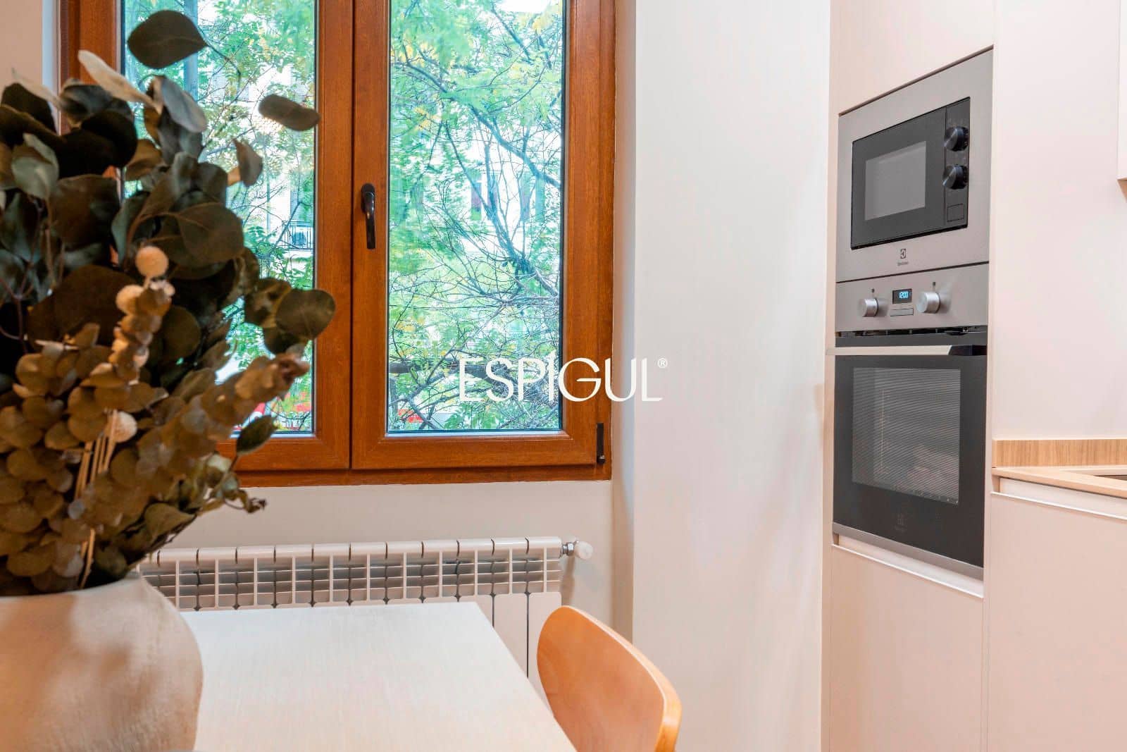 2 bedroom Flat for sale in Madrid city - € 1,175,000 (Ref: 10016281)