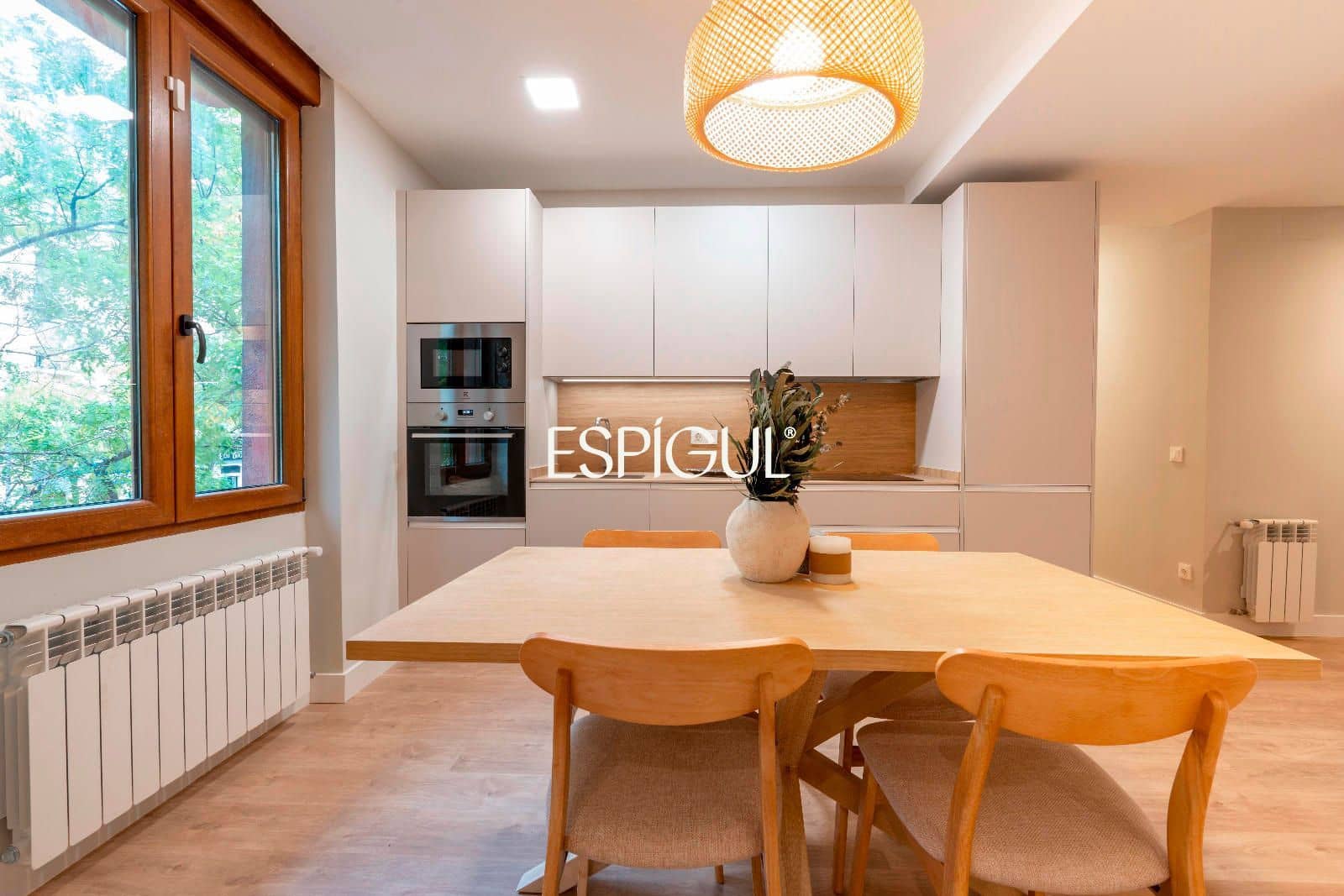 2 bedroom Flat for sale in Madrid city - € 1,175,000 (Ref: 10016281)