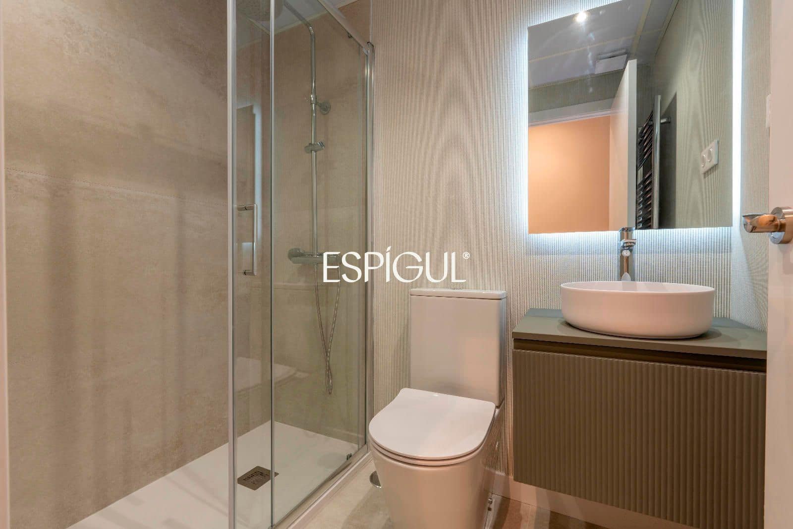 2 bedroom Flat for sale in Madrid city - € 1,175,000 (Ref: 10016281)